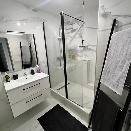 شقة ~ Ecole D'architecture ~ Grand-place *