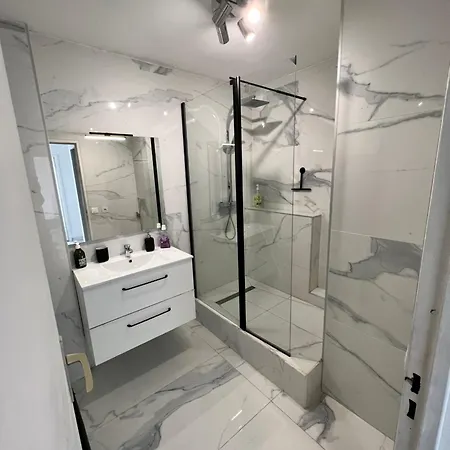 شقة ~ Ecole D'architecture ~ Grand-place *