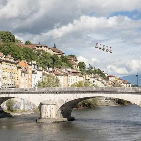 ~ Ecole D’architecture ~ Grand-place Appartement *